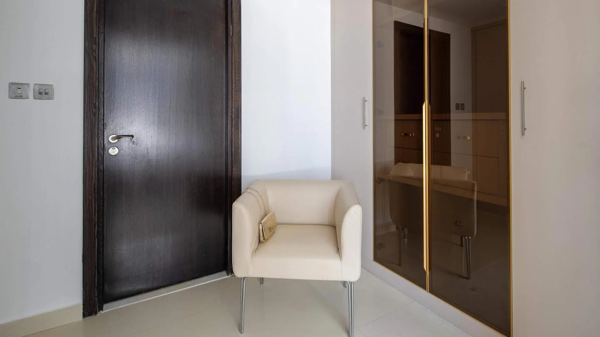 Apartment Frank Porter - 23 Marina Dubai United Arab Emirates